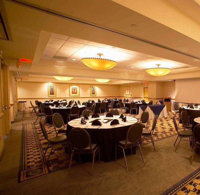 Doubletree By Hilton Irvine Spectrum Restoran gambar