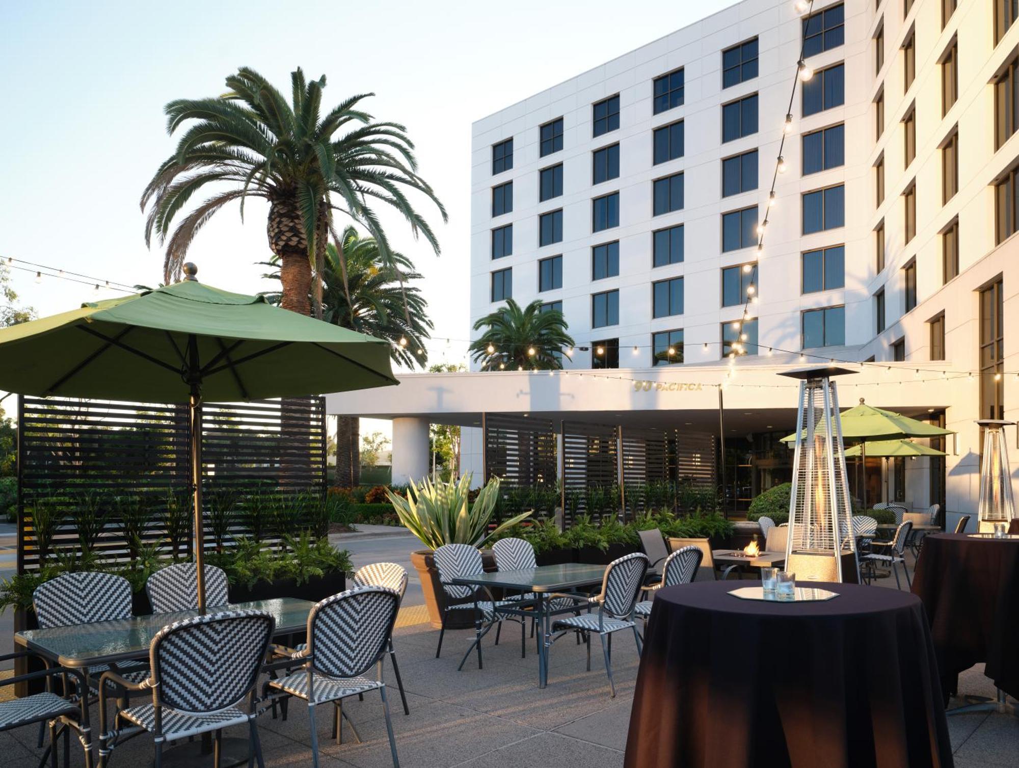 Doubletree By Hilton Irvine Spectrum Luaran gambar