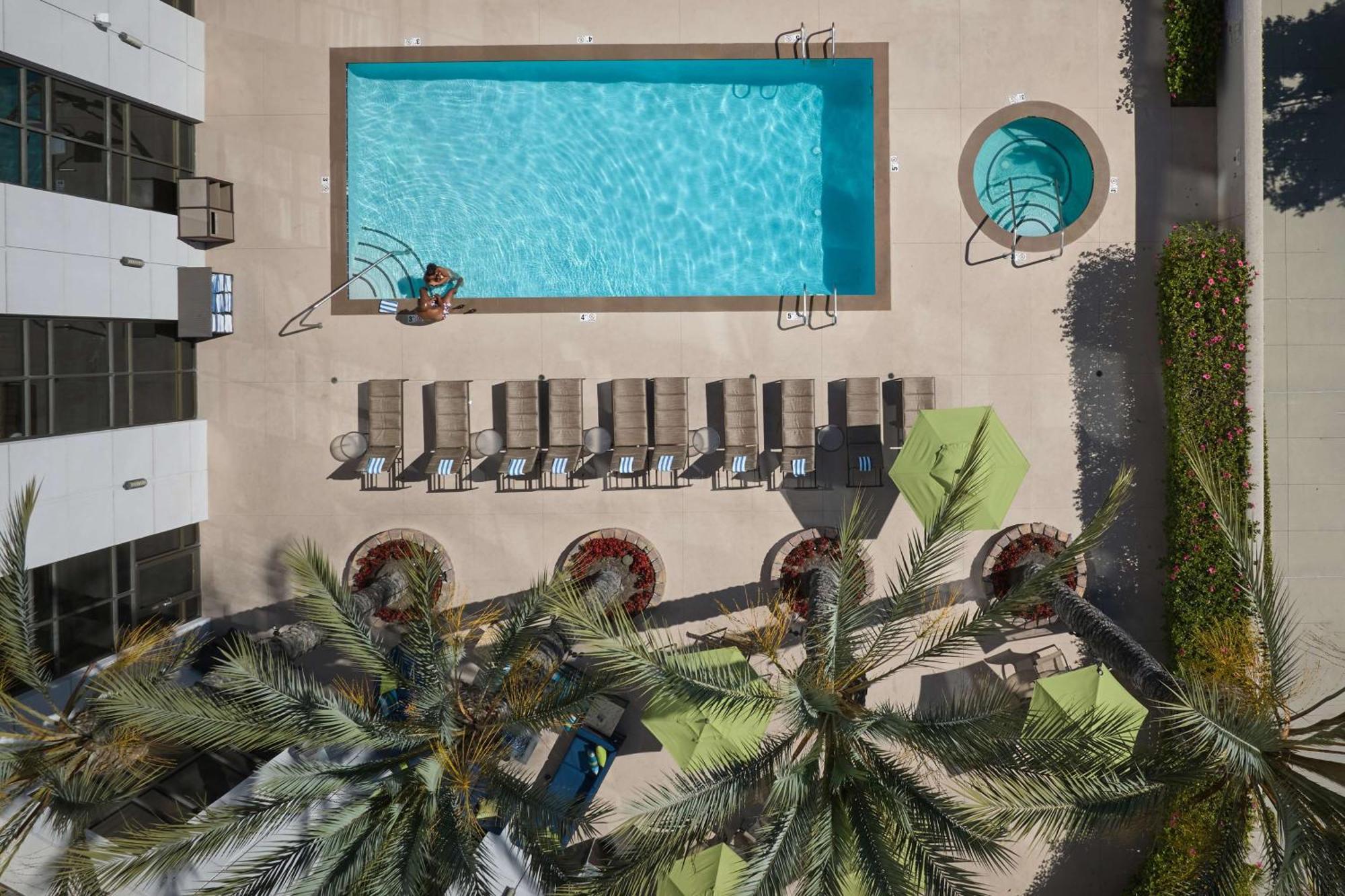 Doubletree By Hilton Irvine Spectrum Luaran gambar